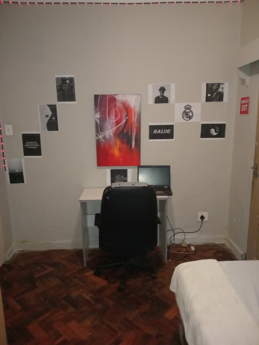 6 Bedroom Property for Sale in Park West Free State